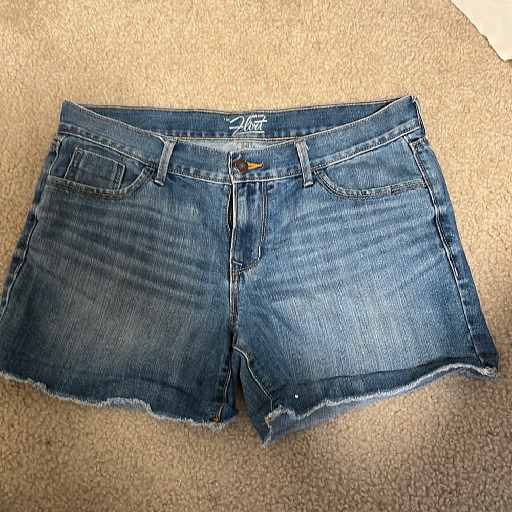 Old Navy denim blue jean shorts frayed hem size 10 EUC